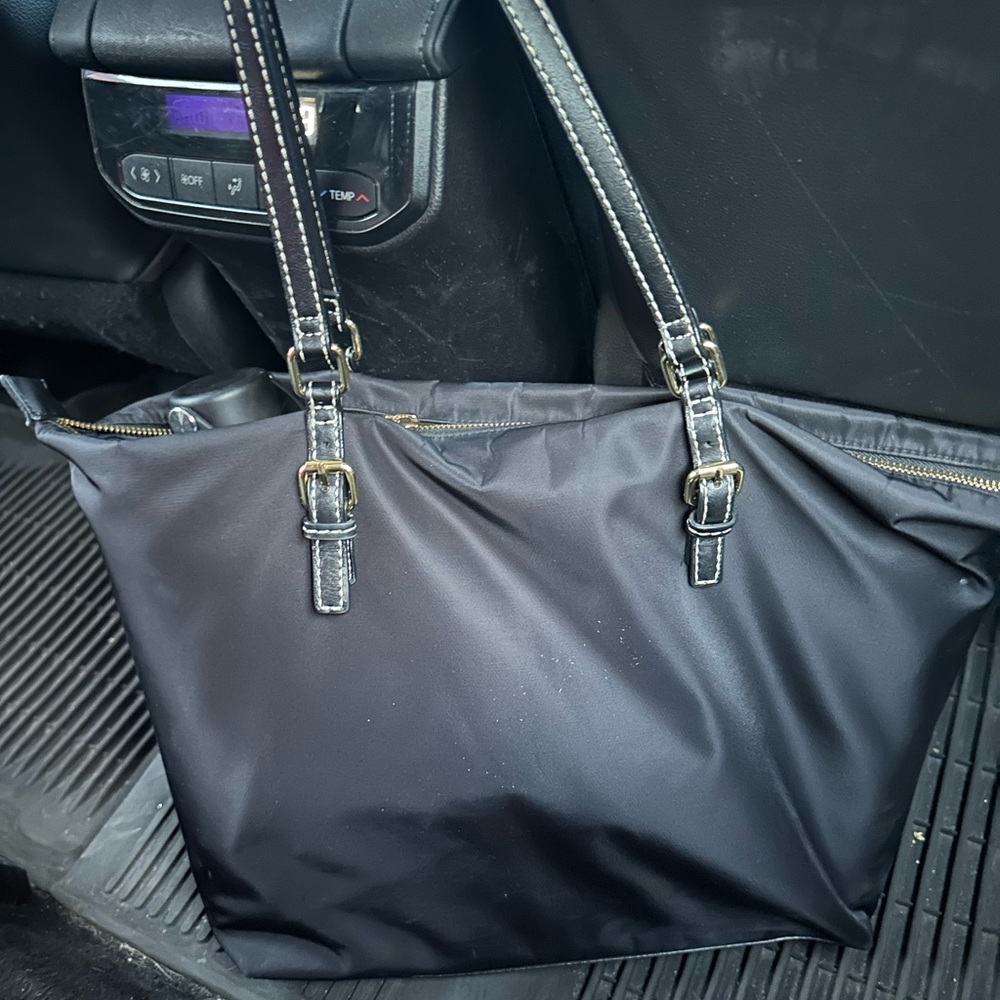 Tommy Hilfiger shoulder work laptop bag